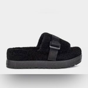 Uggs fluffita slides